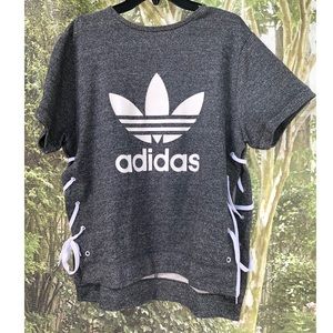 Adidas top